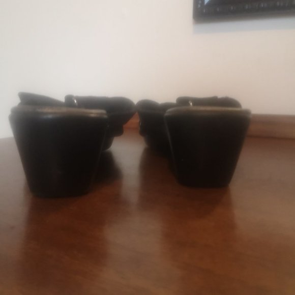3/$20 Clarks bendables black sandals 7M - Picture 10 of 10
